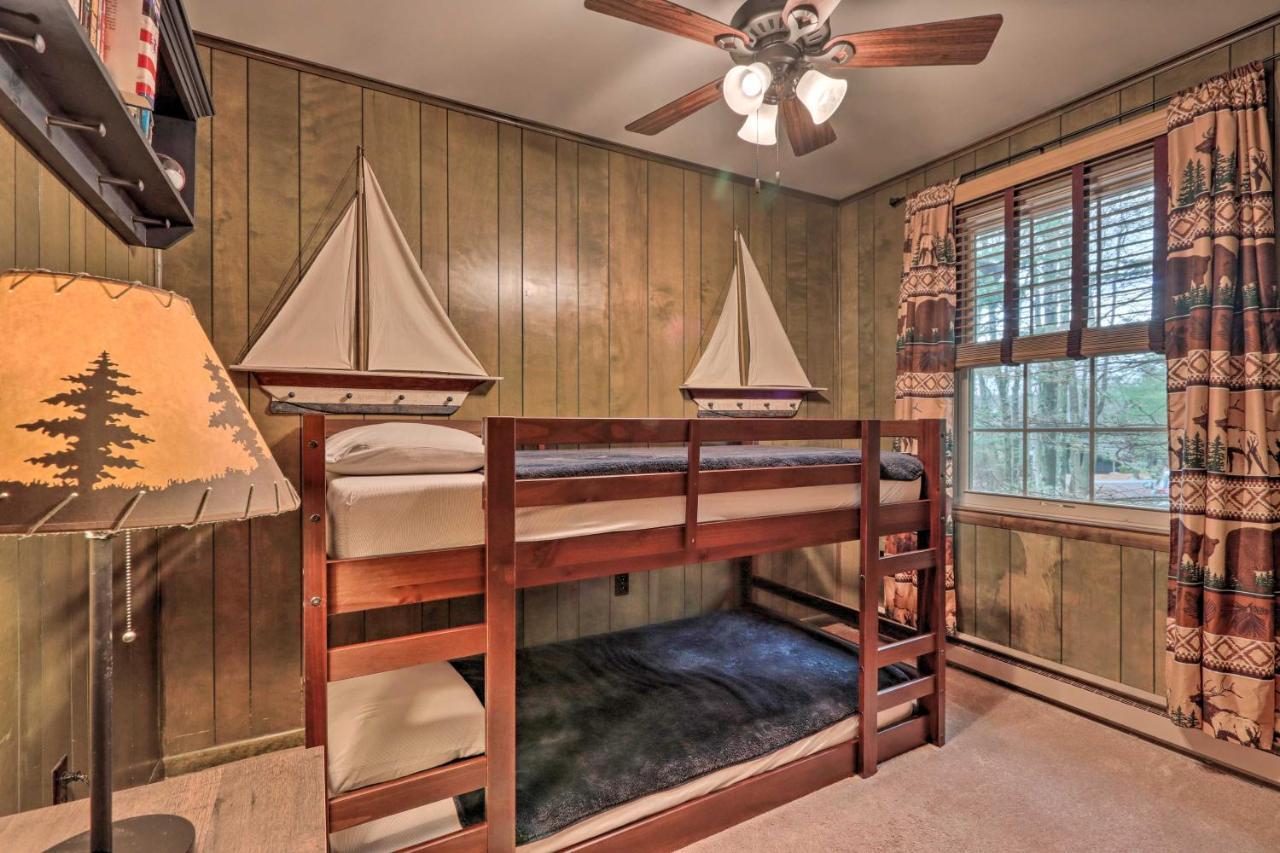 Poconos Home With Game Room Walk To Lake Harmony! Exterior foto